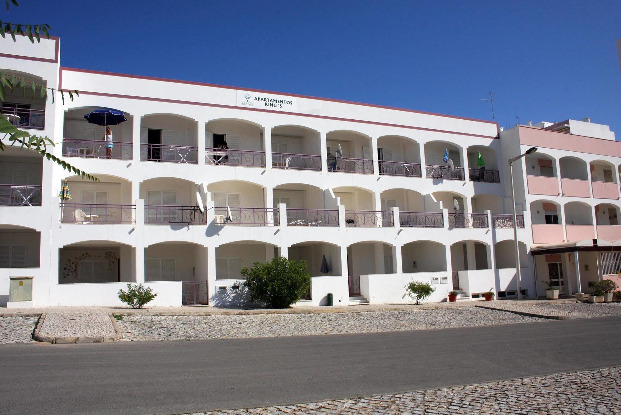 קווארטיירה Kings Apartments מראה חיצוני תמונה